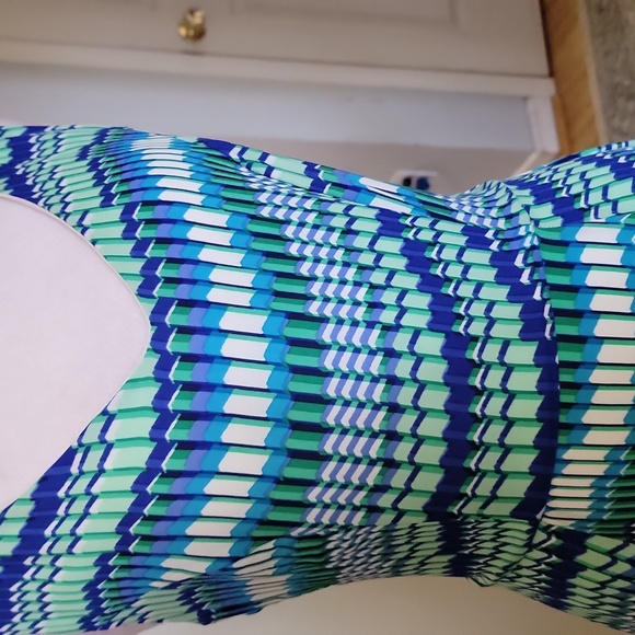 Blue and Green Patterned Midi Dress - Picture 2 of 7